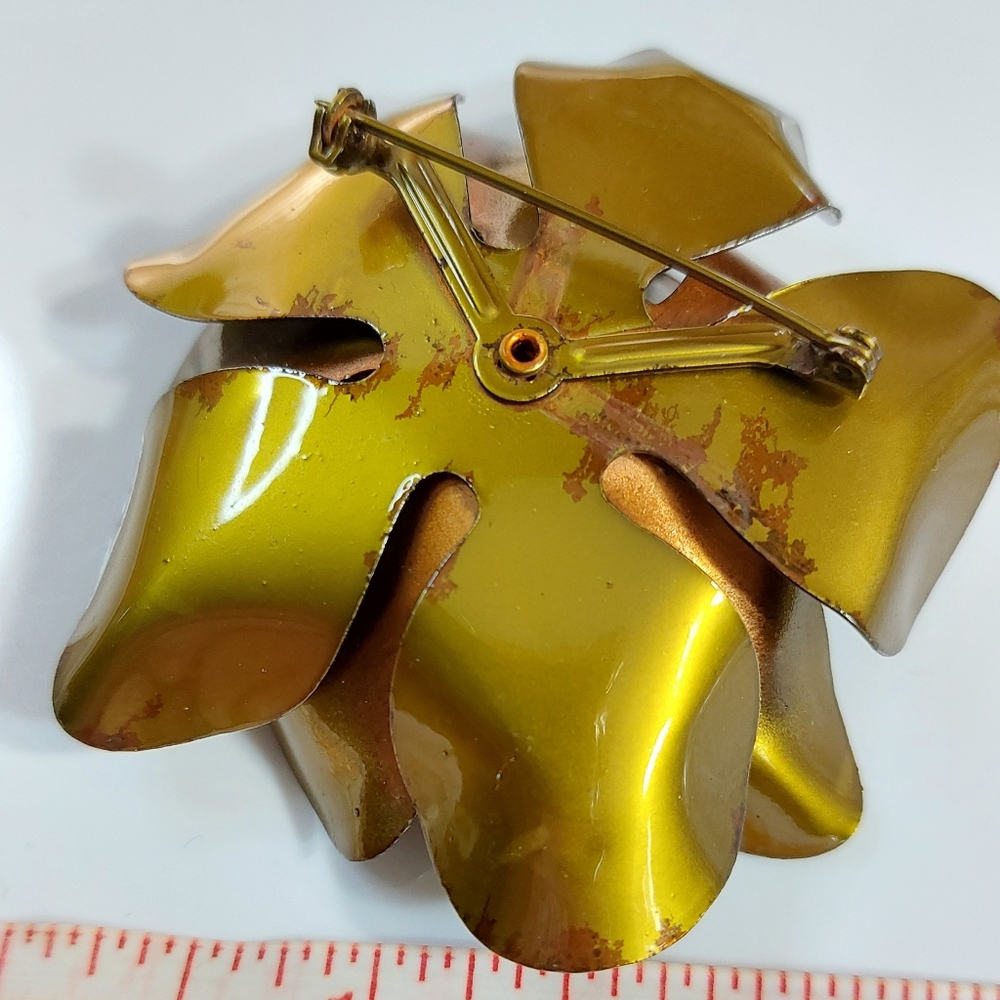 Vintage Flower Brooch group - Picture 11 of 11